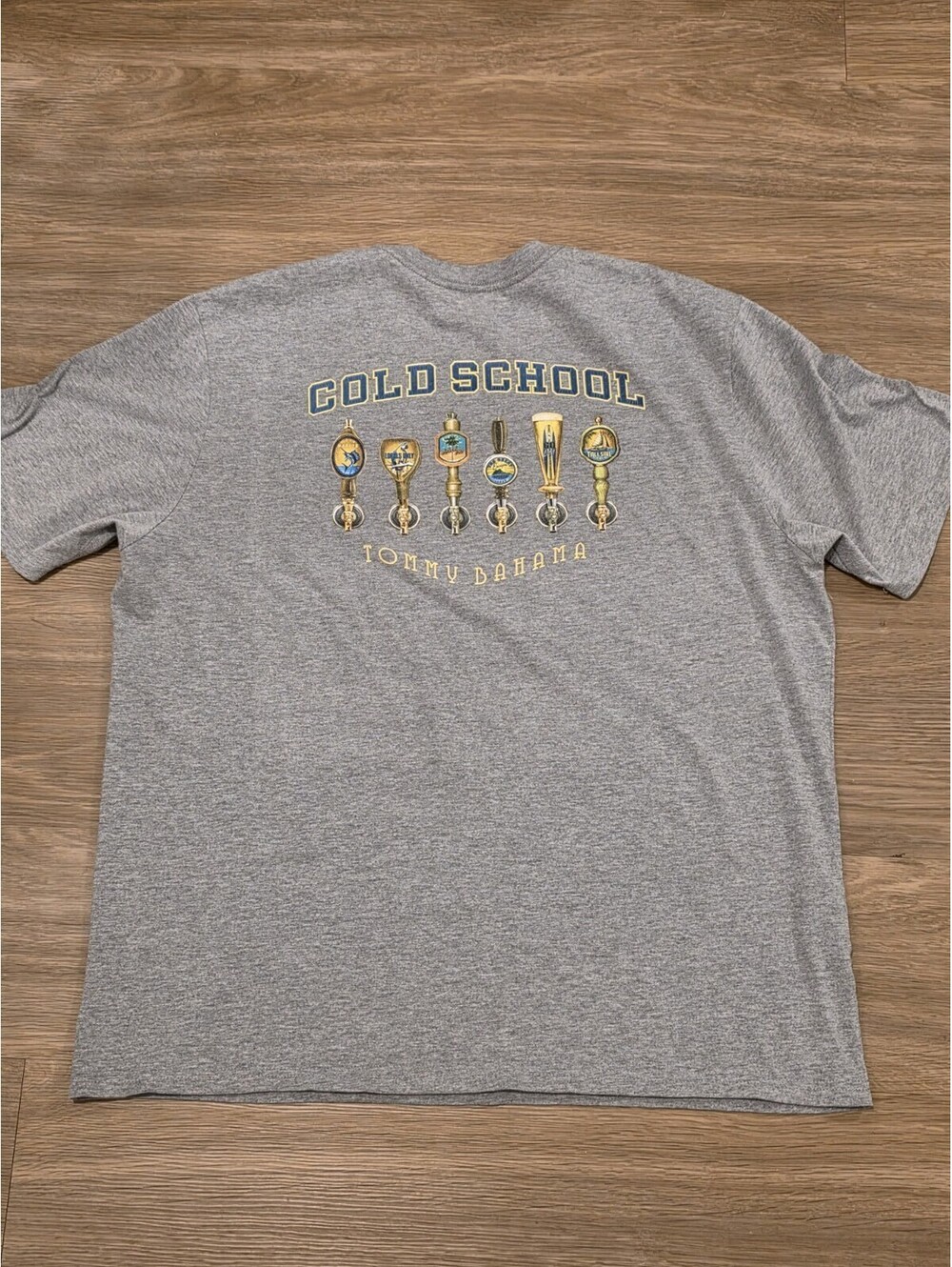 Tommy Bahama Mens XL Heather Gray Gold School Beer Tap Graphic T-Shirt